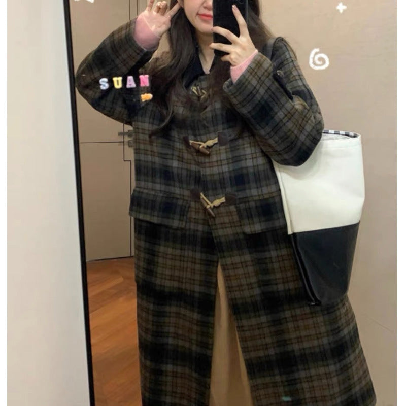 Plaid horn button tweed coat women's autumn and winter 2023 new popular woolen coat high sense small man