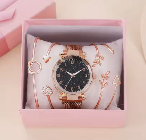 Foreign trade hot-selling classic case full of stars digital face ladies casual and versatile watch bracelet set